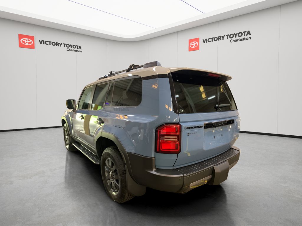 2025 Toyota Land Cruiser photo 3