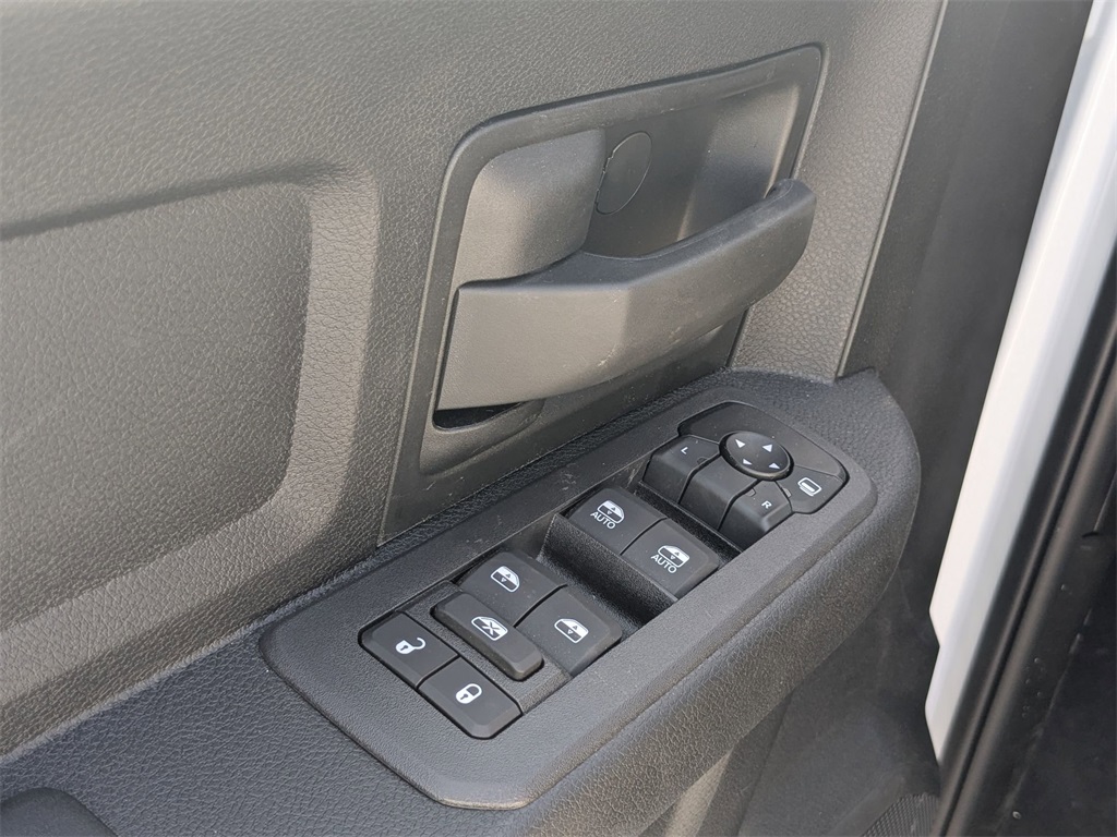 2025 Ram 3500 Tradesman photo 11
