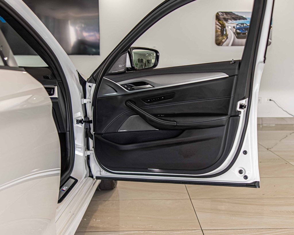 2023 BMW M5 - Image 44