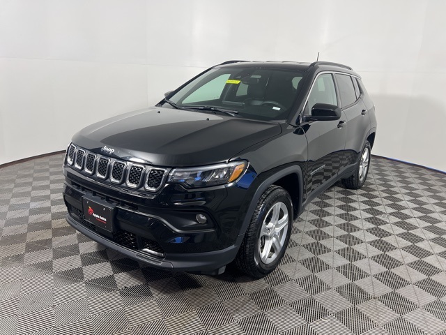 2024 Jeep Compass North Edition Latitude photo 3