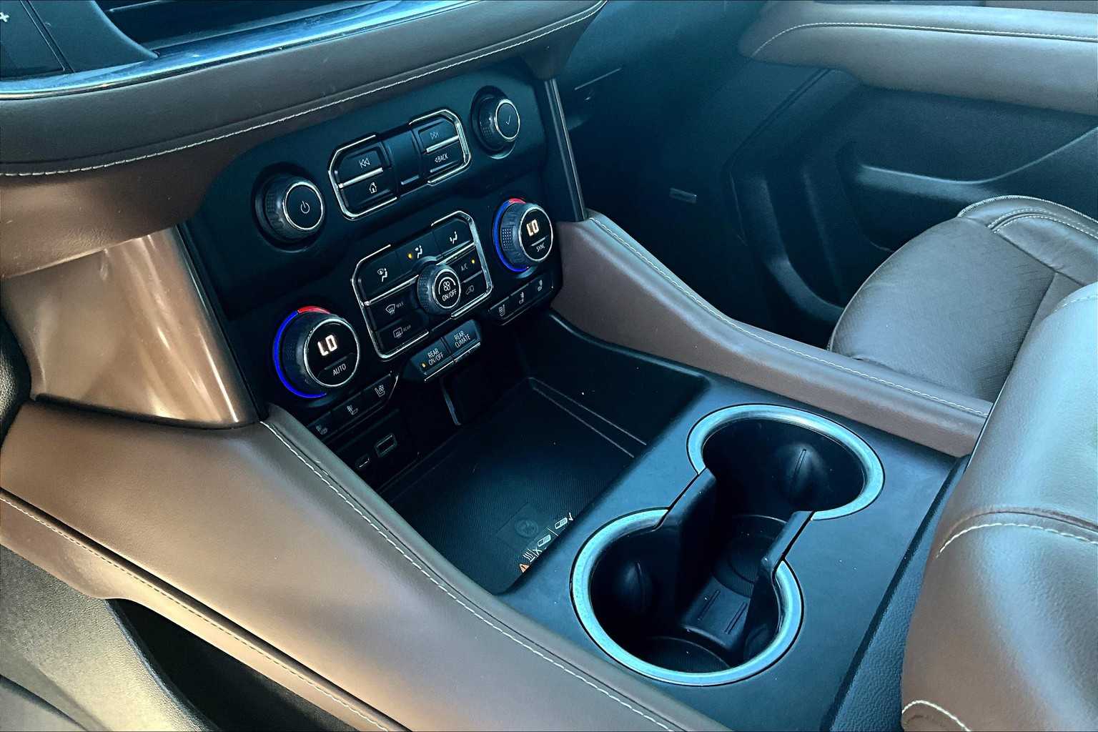 2022 Chevrolet Tahoe High Country photo 18
