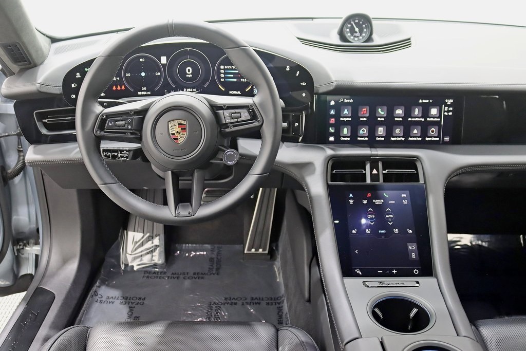 2022 Porsche Taycan GTS photo 13