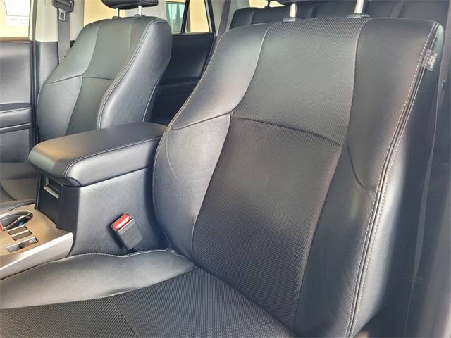 2022 Toyota 4Runner Limited photo 19