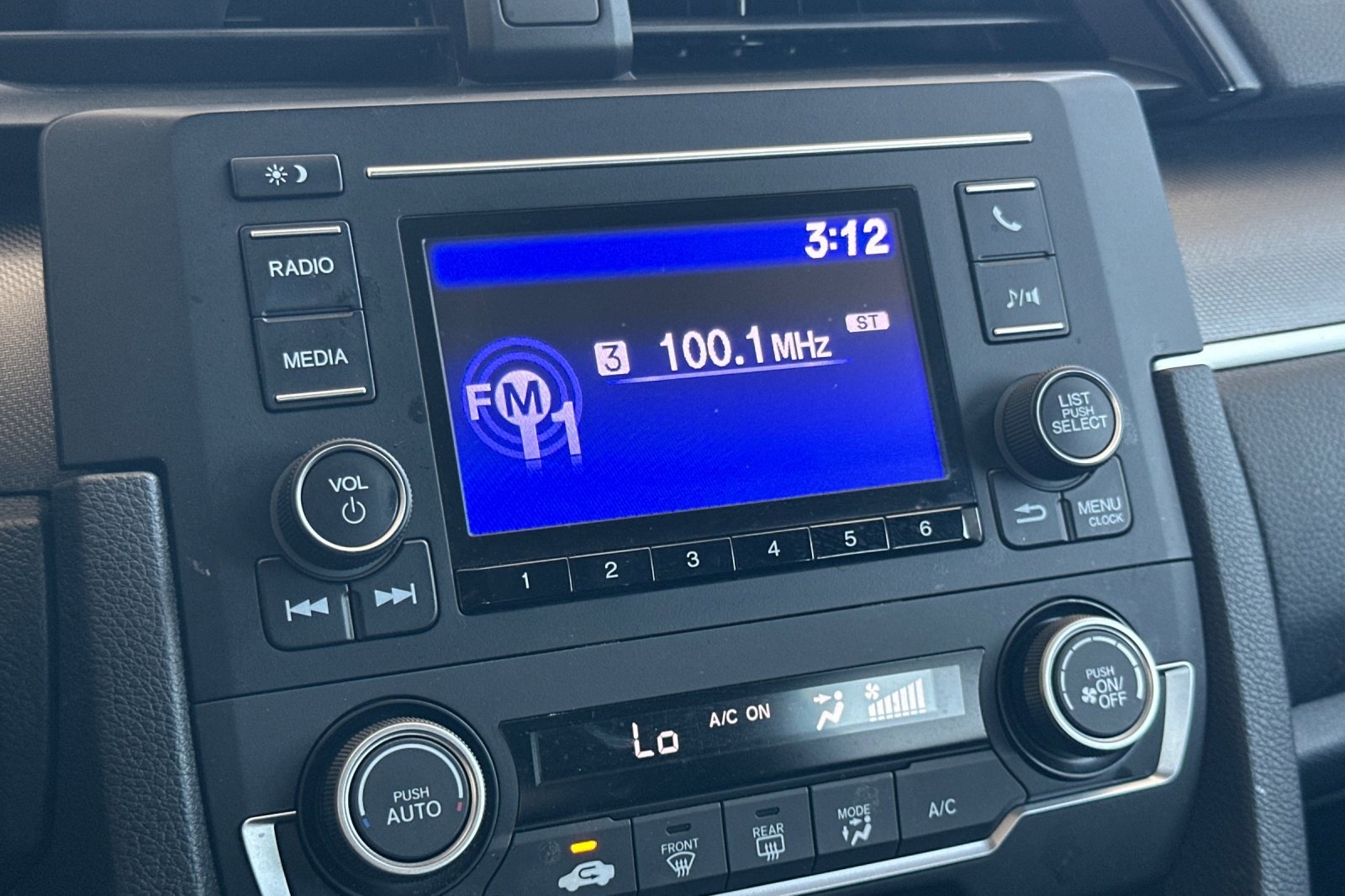 2021 Honda Civic LX photo 17