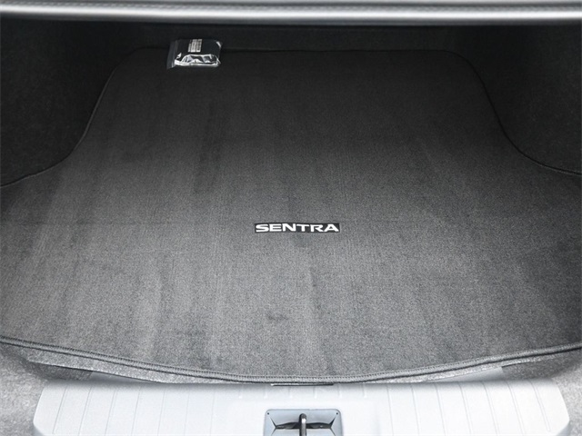 2025 Nissan Sentra SV photo 13