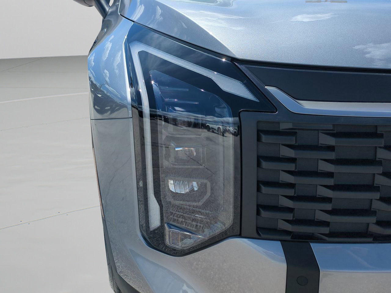 2026 Kia Sportage Hybrid LX photo 9