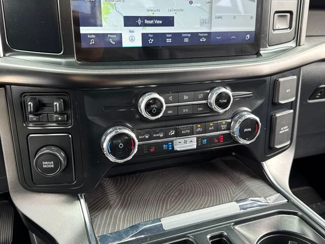 2023 Ford F-150 Platinum photo 13