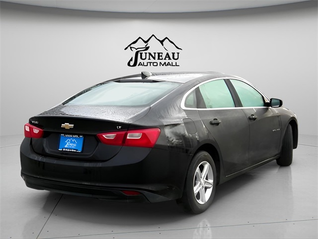 2023 Chevrolet Malibu LS photo 2