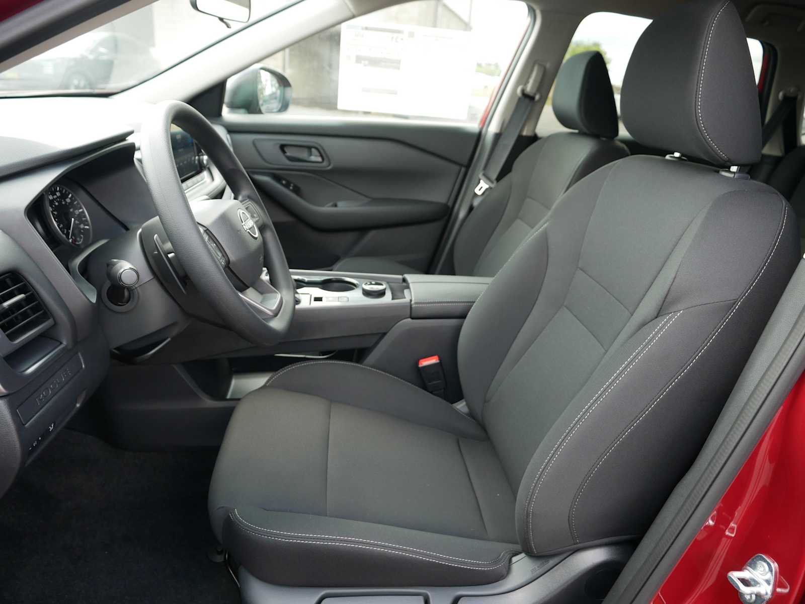2026 Nissan Rogue S photo 10