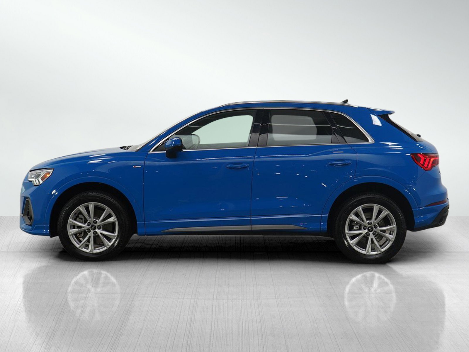 Used 2023 Audi Q3 S Line Premium with VIN WA1DECF39P1139063 for sale in Wayzata, Minnesota