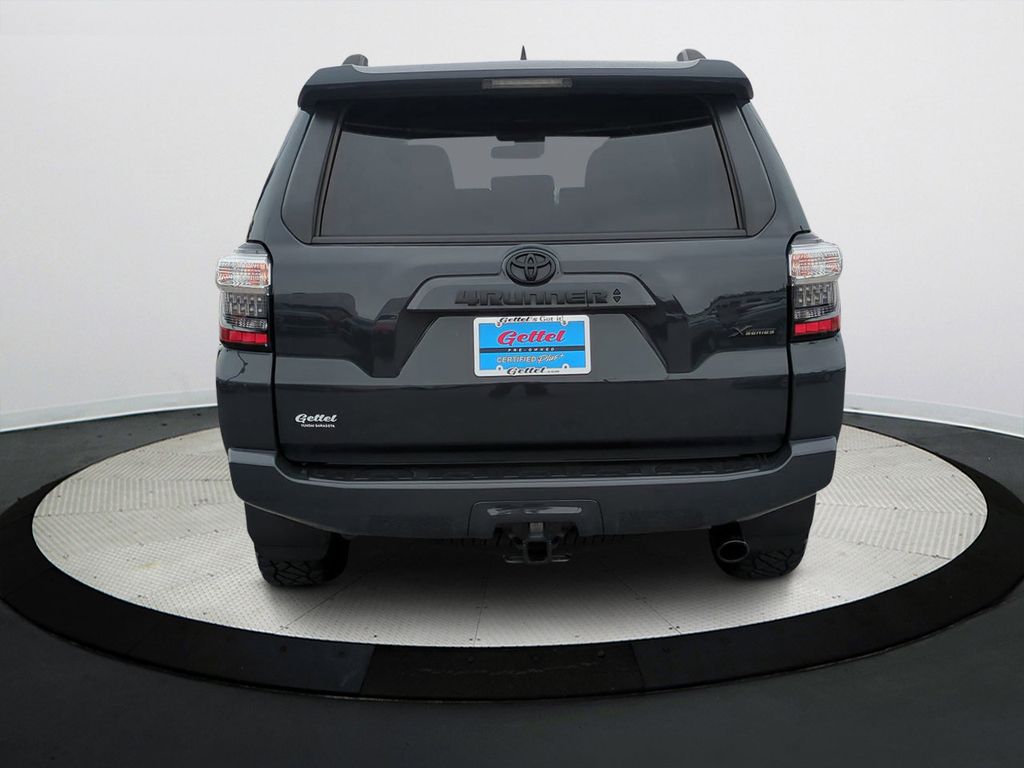 2024 Toyota 4Runner SR5 Premium photo 3