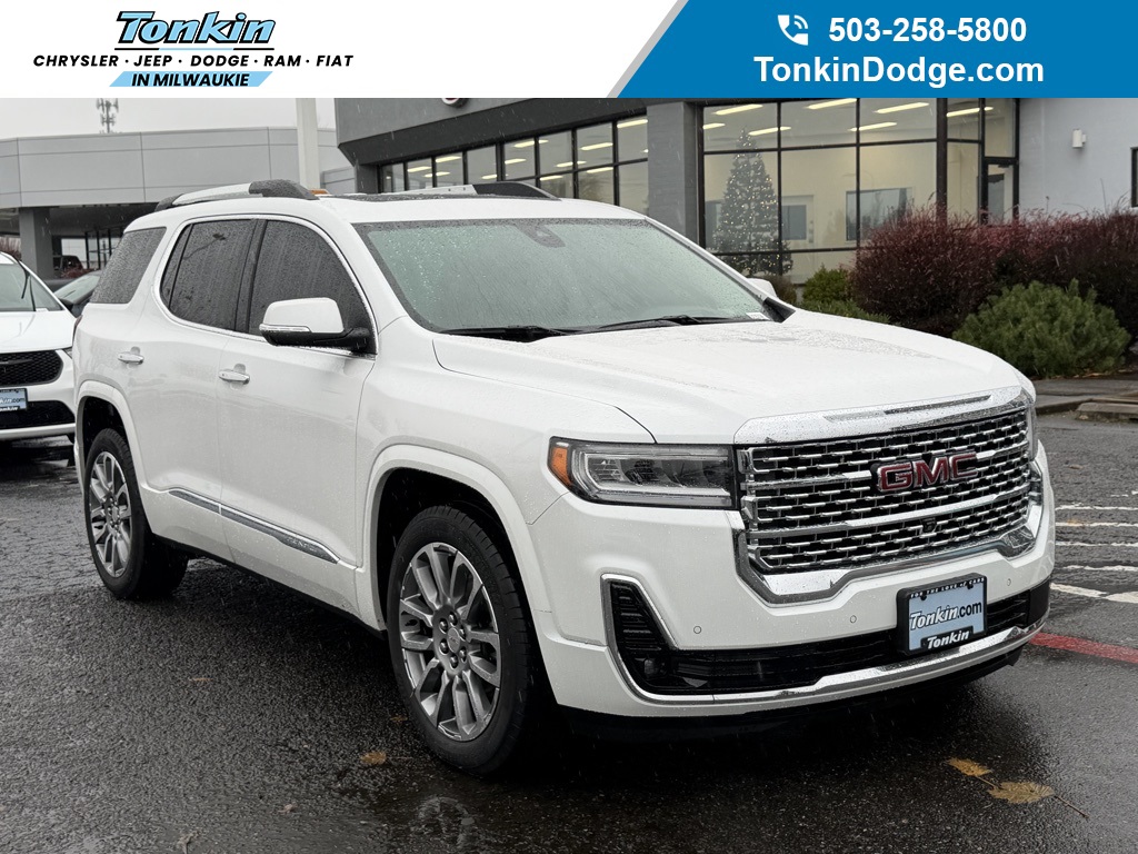 2023 GMC Acadia Denali's photo
