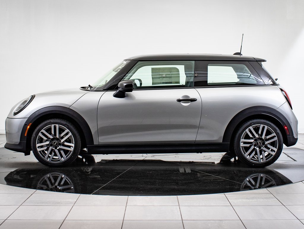 2025 Mini Cooper Signature photo 4
