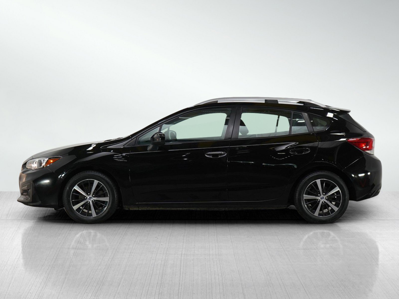 2019 Subaru Impreza 2.0i Premium photo 2