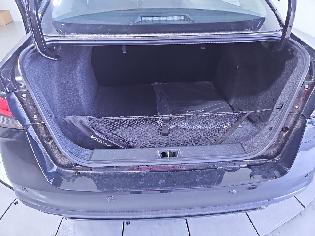 2025 Nissan Versa 1.6 S photo 20