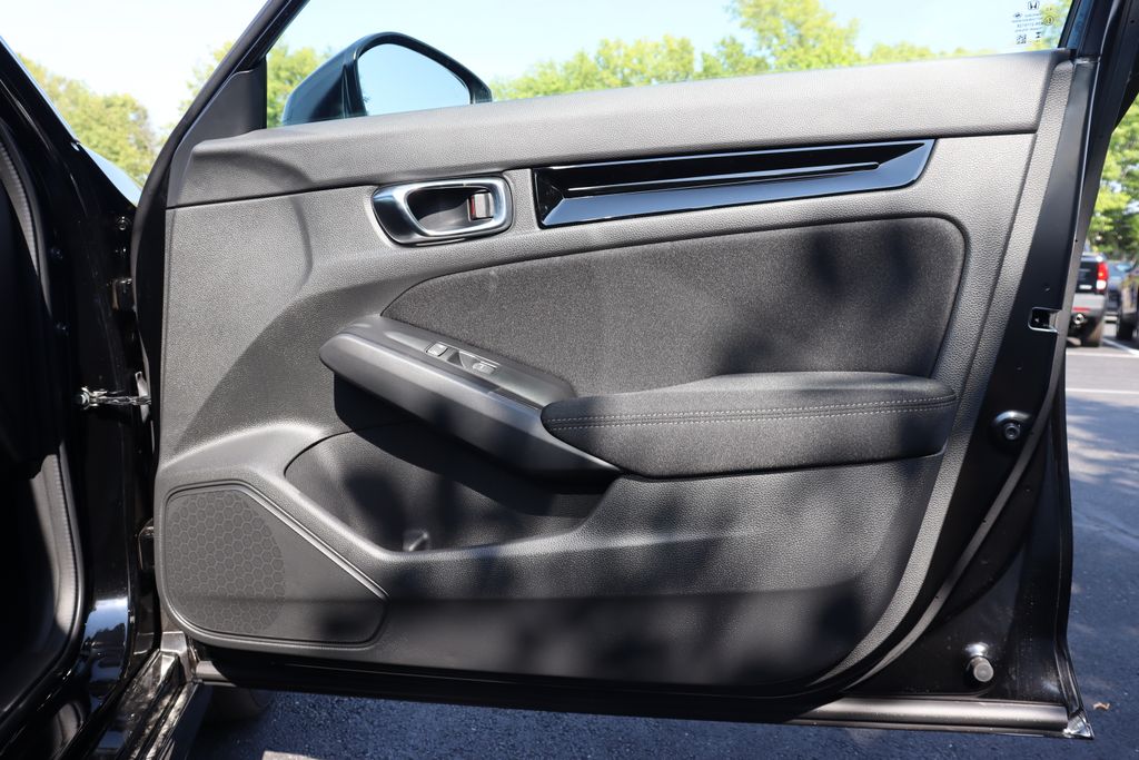 2025 Honda Civic Hybrid Sport photo 17