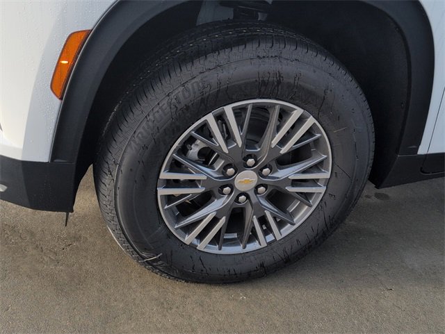 2026 Chevrolet Traverse photo 3