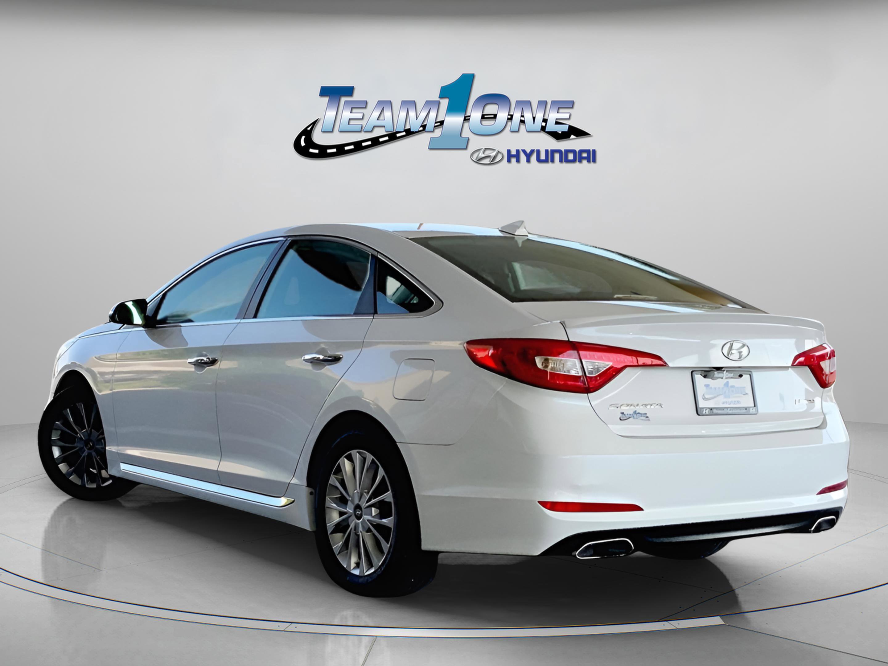 2015 Hyundai Sonata Limited photo 2