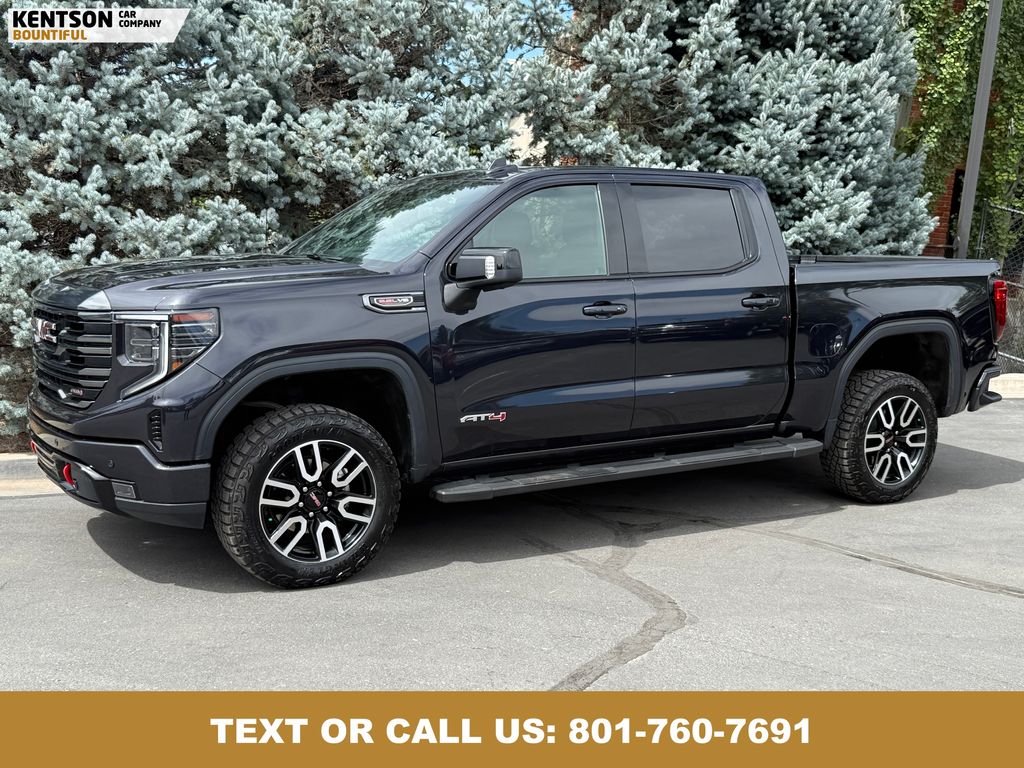 2023 GMC Sierra 1500 AT4's photo