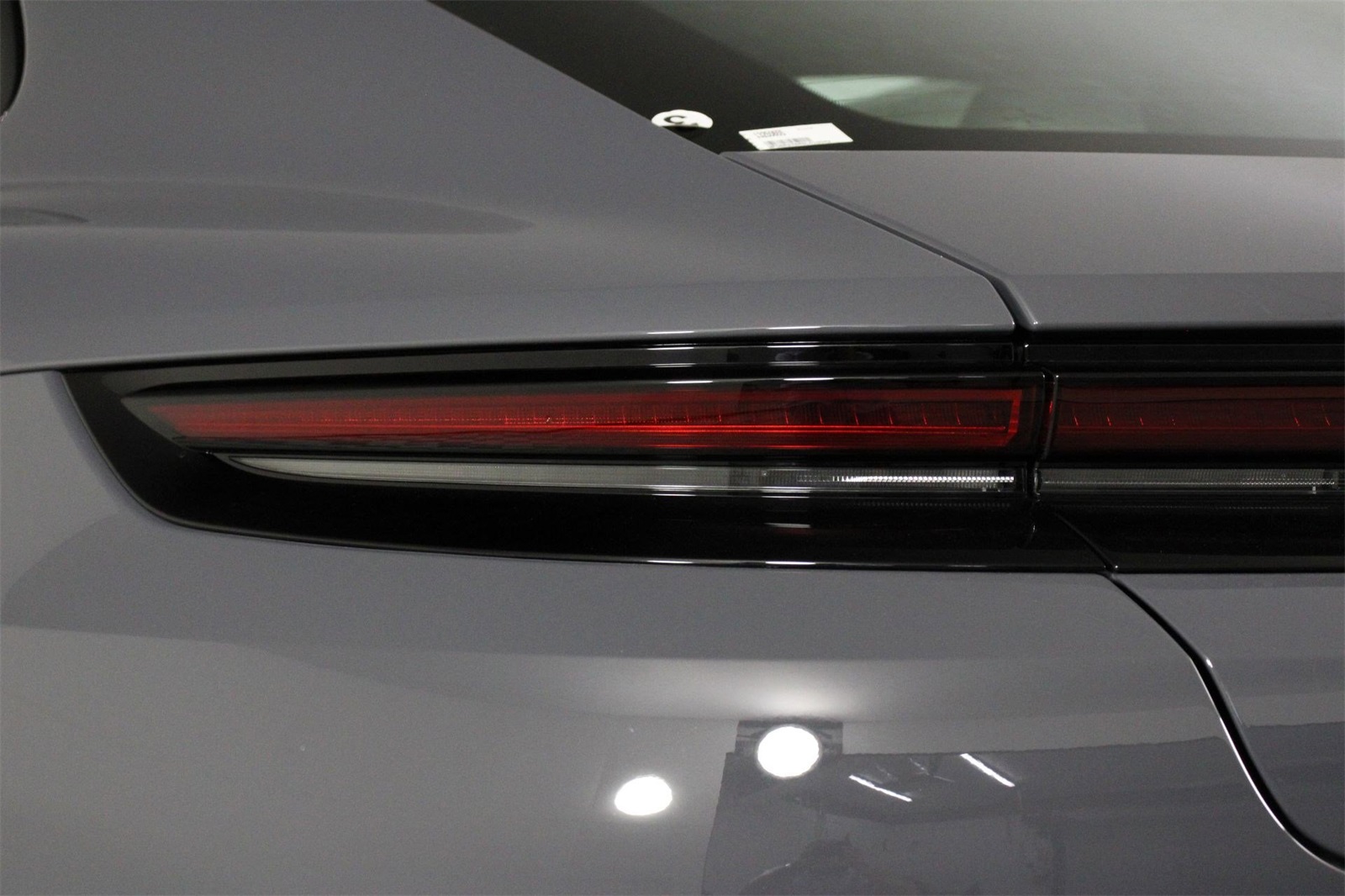 2025 Porsche Panamera 4 photo 19