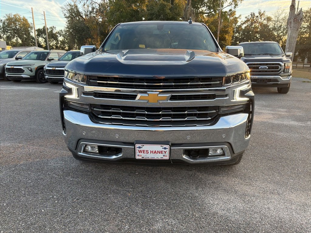 2021 Chevrolet Silverado 1500 LTZ photo 2