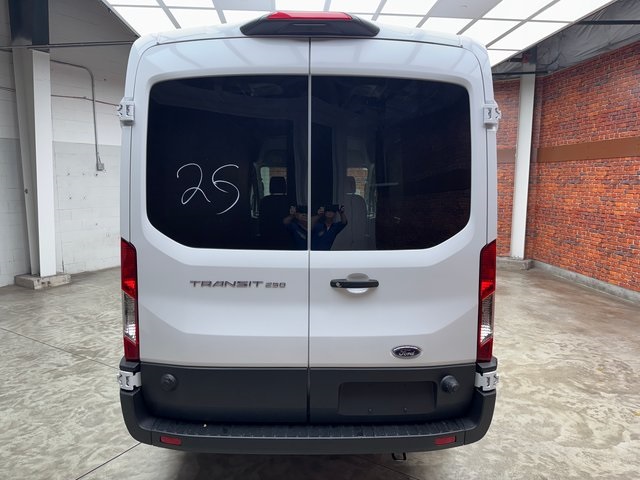 2025 Ford Transit Cargo Van photo 4