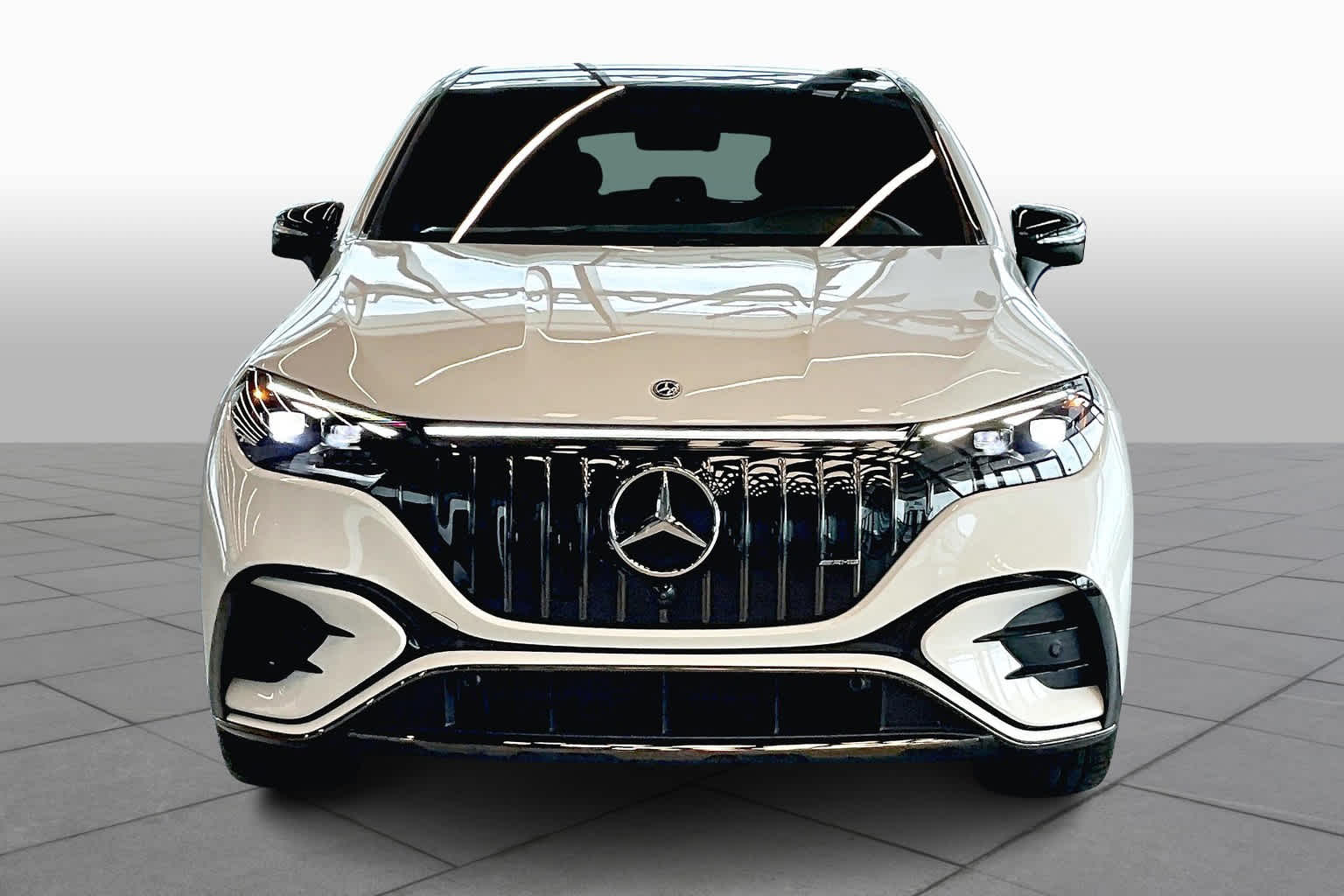 2025 Mercedes Benz EQE SUV AMG photo 3