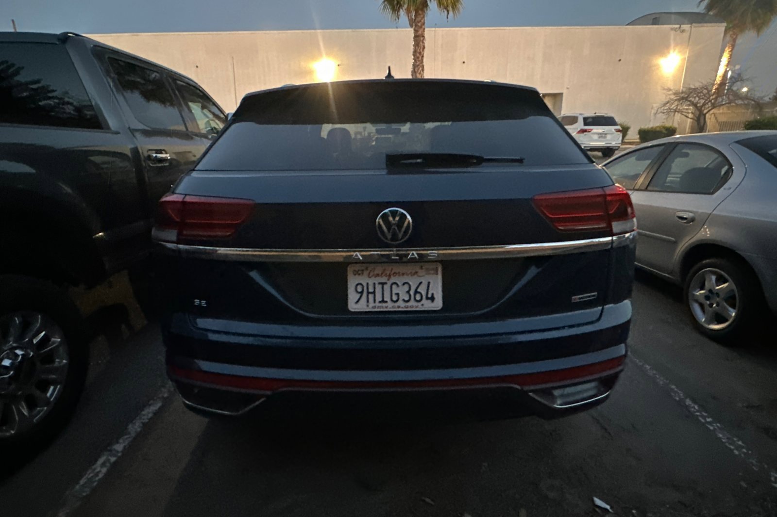 2022 Volkswagen Atlas Cross Sport SE Technology photo 4