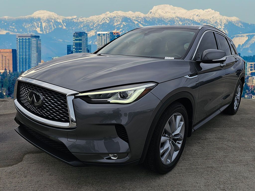 2021 Infiniti QX50 Luxe photo 3