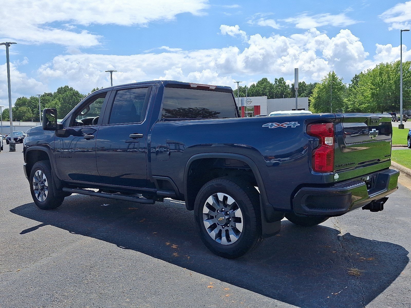 2023 Chevrolet Silverado 2500HD Custom photo 4