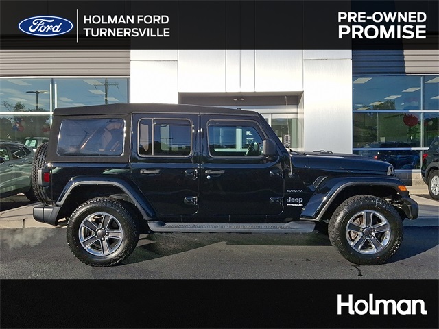 2022 Jeep Wrangler Unlimited Sahara's photo