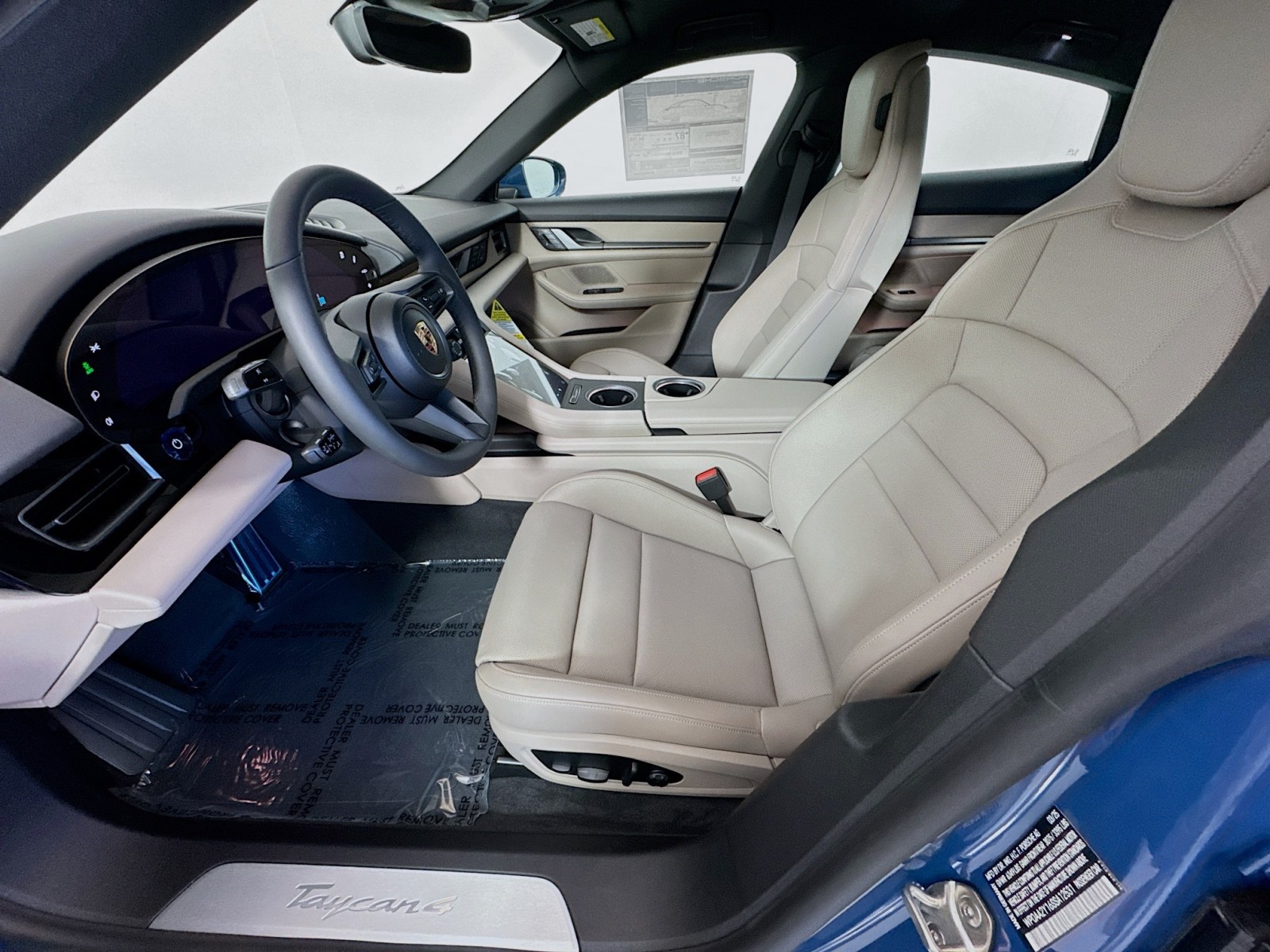 2025 Porsche Taycan 4 photo 5