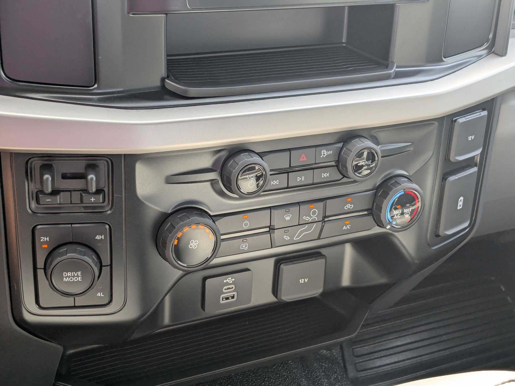 2025 Ford F-350 XL photo 22