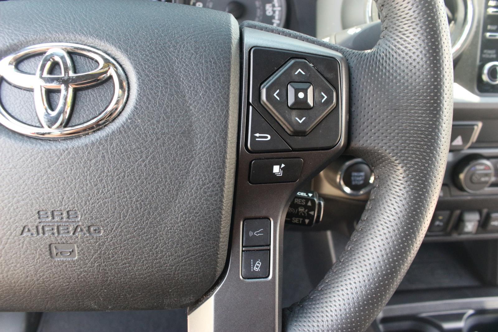 2023 Toyota Tacoma TRD photo 20