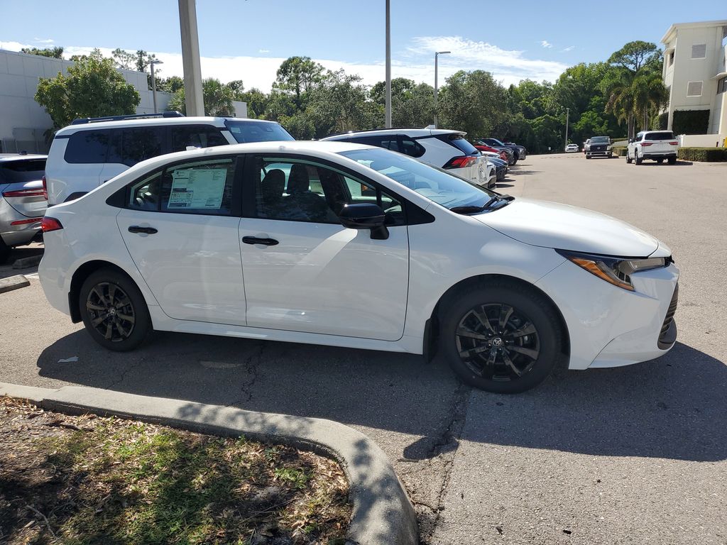 2026 Toyota Corolla LE photo 4