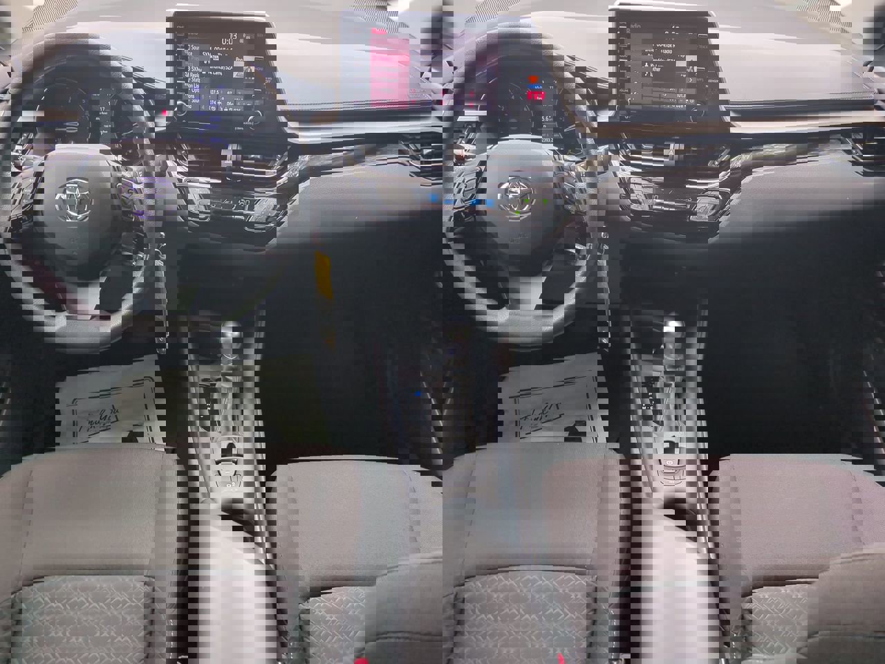 2020 Toyota C-HR LE photo 12