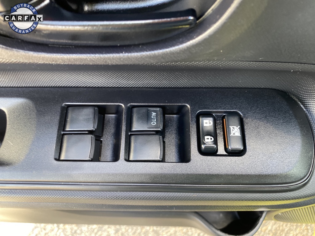 2016 Toyota Prius C One photo 19