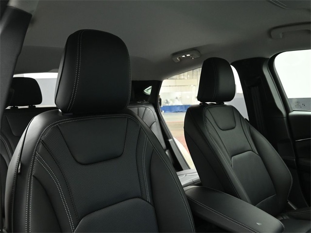 2025 FORD MUSTANG MACH-E - Image 28