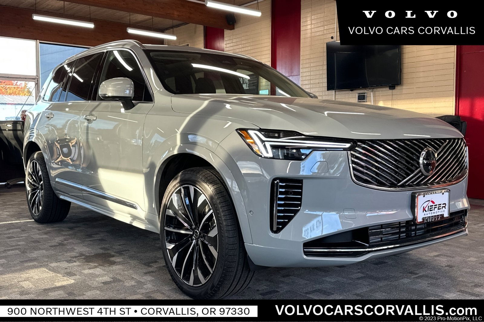 2026 Volvo XC90 Plus's photo