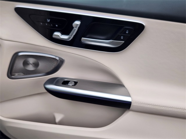 2025 Mercedes Benz C 300 4MATIC photo 19