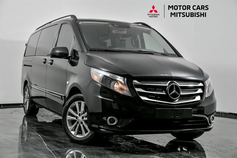 2016 Mercedes-Benz Metris Passenger Van Base's photo