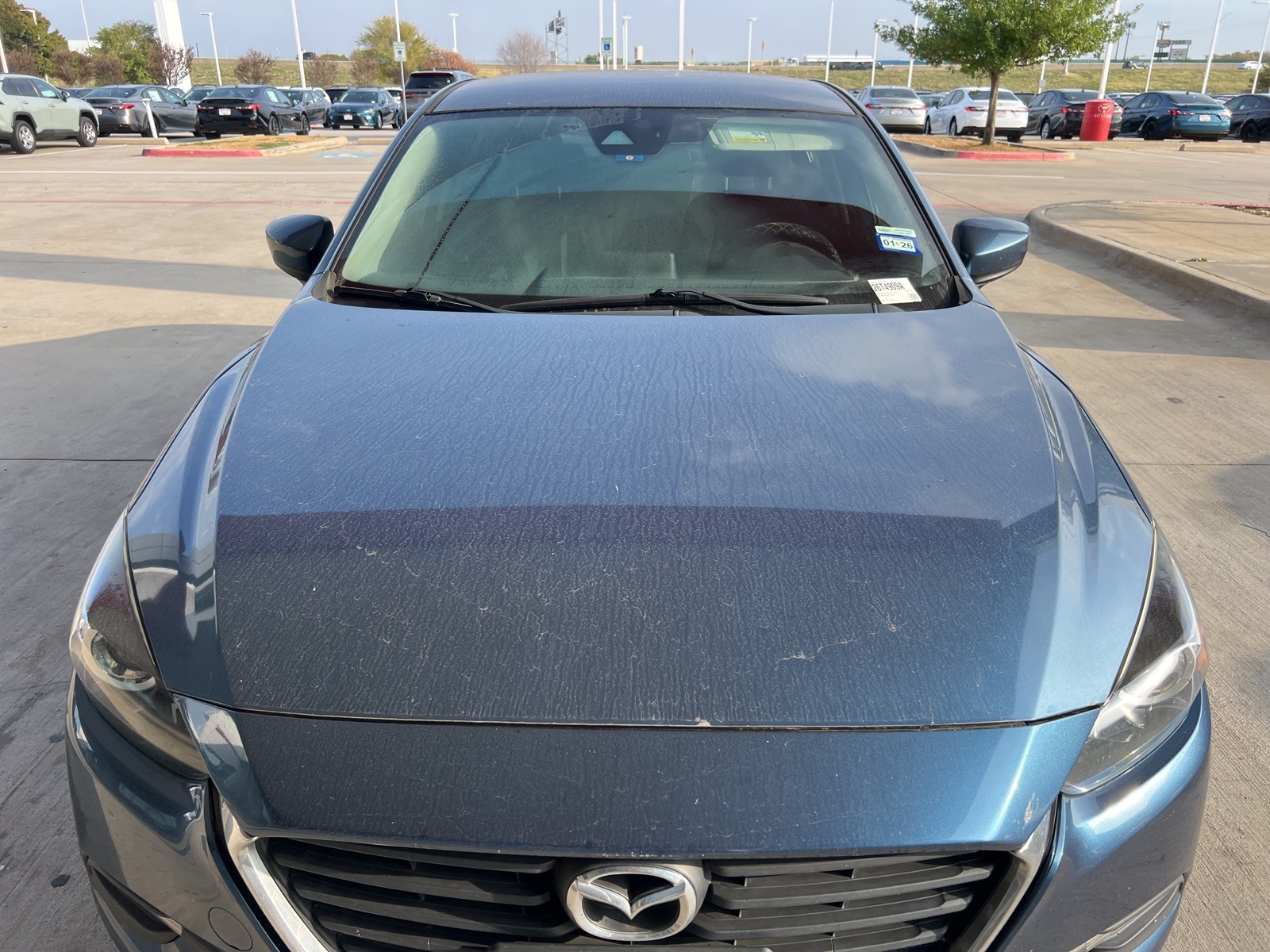 2018 Mazda Mazda3 Sport photo 2