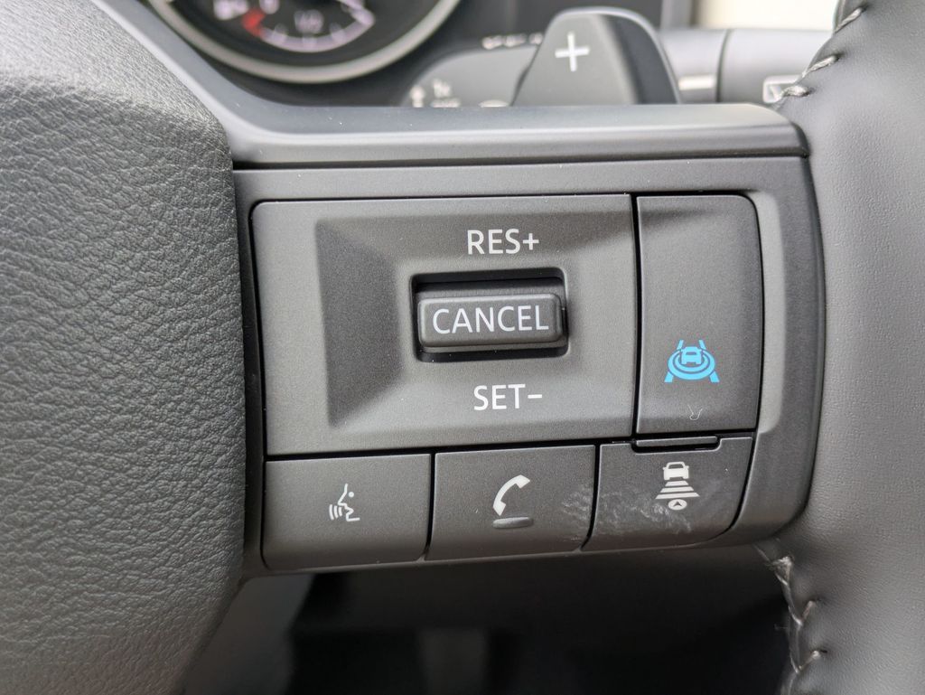 2026 Nissan Rogue SV photo 17
