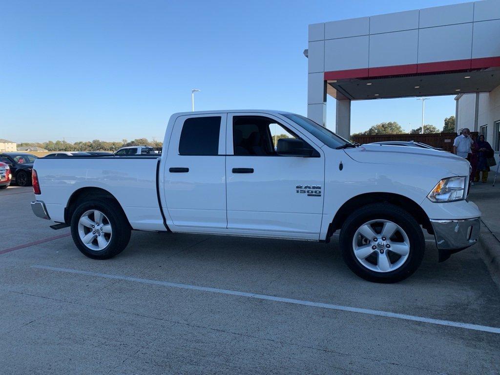 2024 Ram 1500 Classic Tradesman photo 3