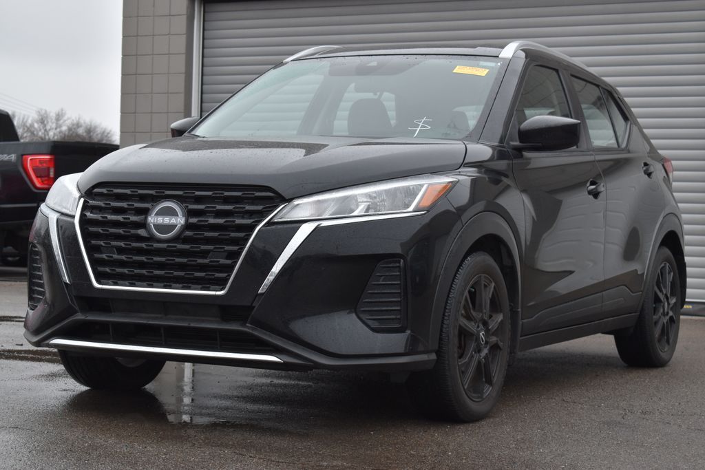 2023 Nissan Kicks SV