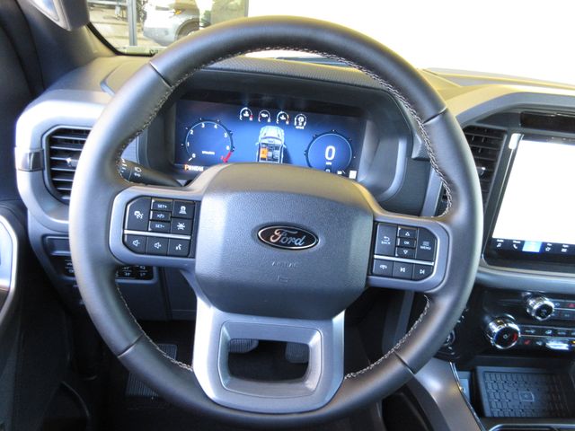 2025 Ford F-150 XLT photo 14