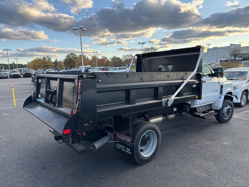 2024 Chevrolet Silverado 5500HD Work Truck photo 3