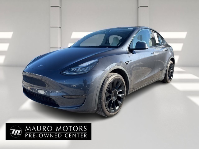 Used 2021 Tesla Model Y Long Range with VIN 5YJYGDEE5MF089078 for sale in Kansas City