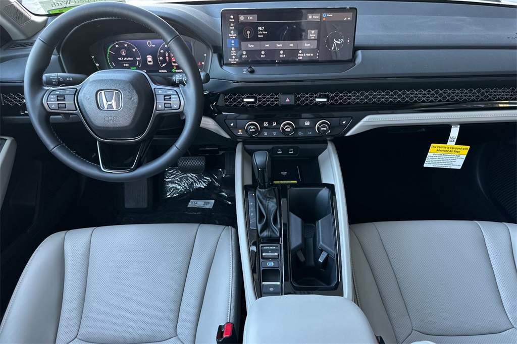 2025 Honda Accord Hybrid EX-L photo 13