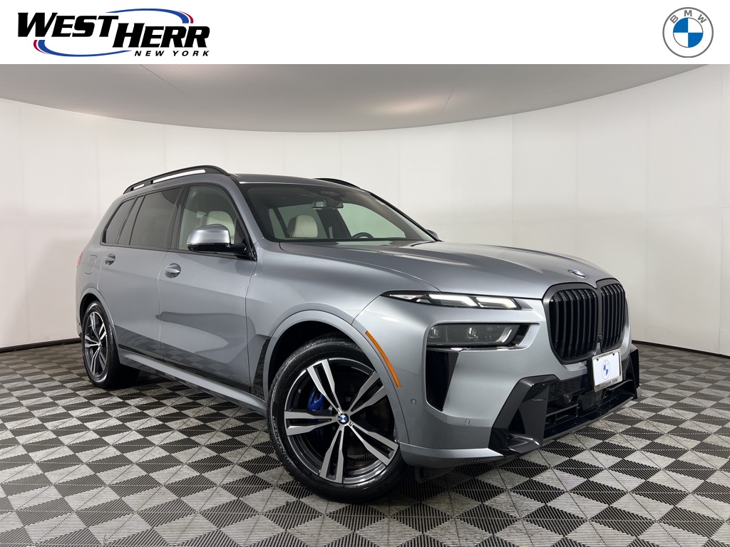 2026 BMW X7 40i's photo